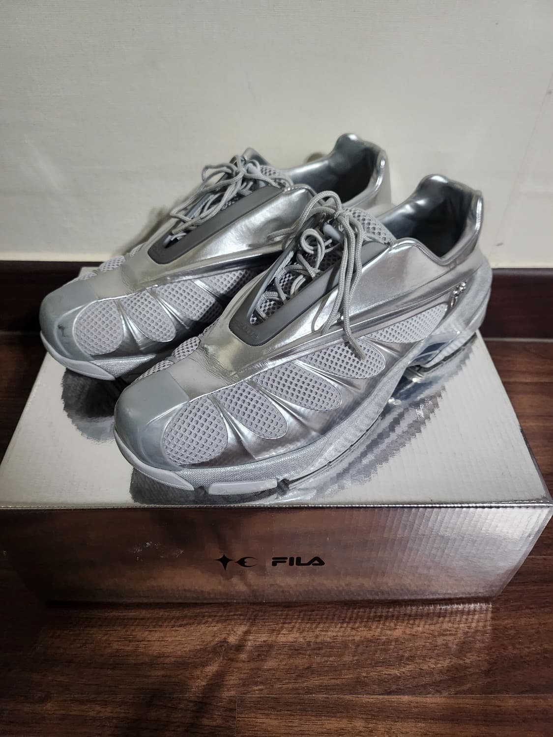 떠그클럽 휠라 레플리카2002 [270] 상품이미지1