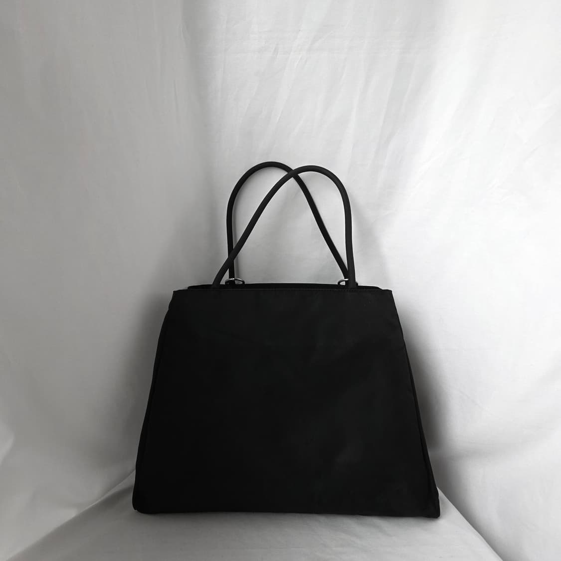 [정품 PRADA] 프라다 포코노 나일론 토트백 상품이미지4