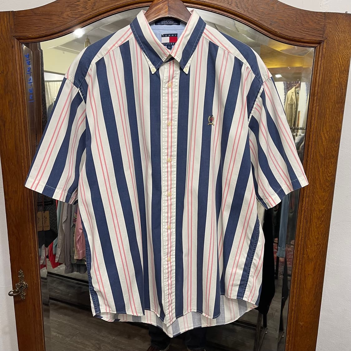 90's 타미힐피거 자수 하프셔츠 상품이미지1