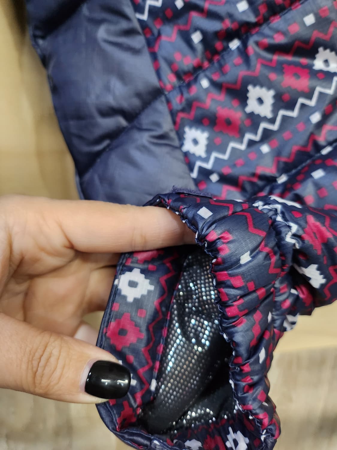 674) 콜롬비아 패턴 구스 패딩 상품이미지6