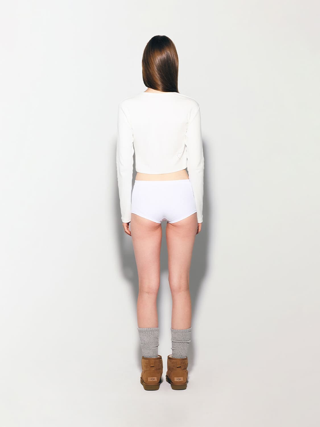 에즈이프캘리 베이직 크롭 롱슬리브 새상품 상품이미지4