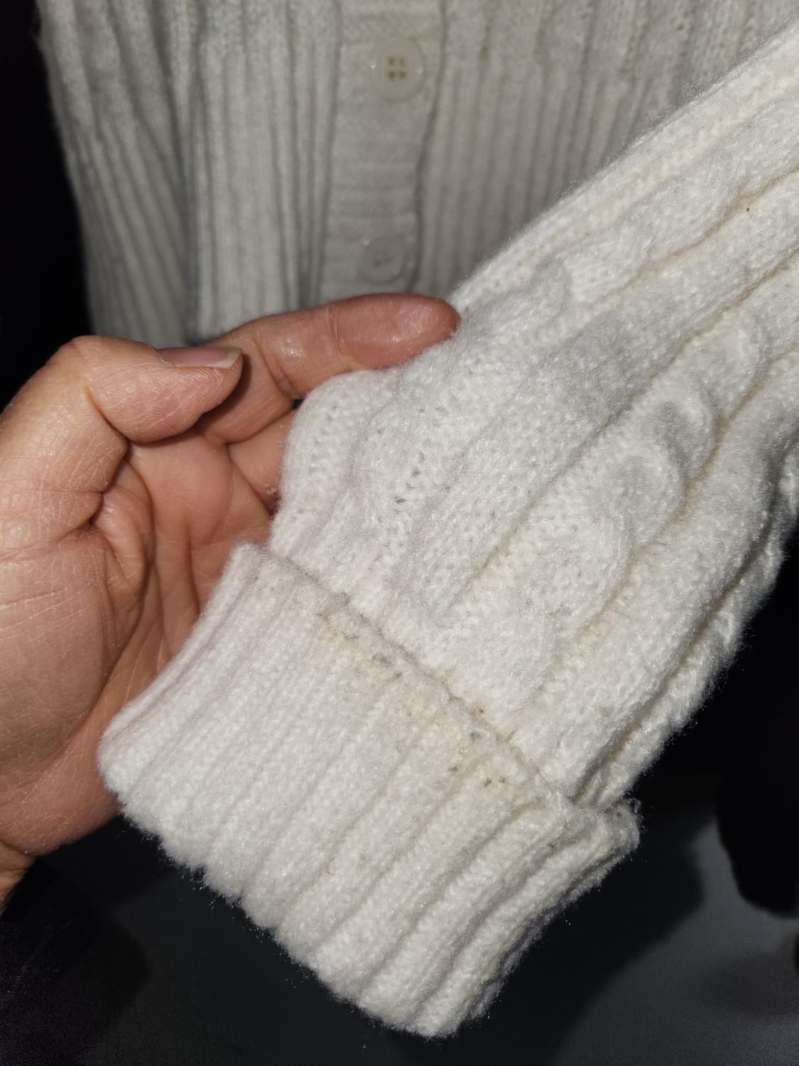 아이보리 꽈배기 니트 가디건 상품이미지4