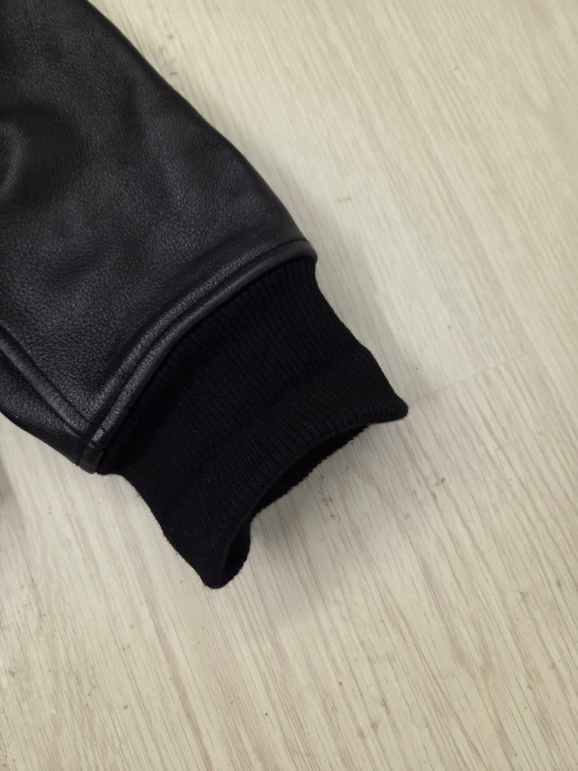 비바스튜디오 가죽 봄버 상품이미지7