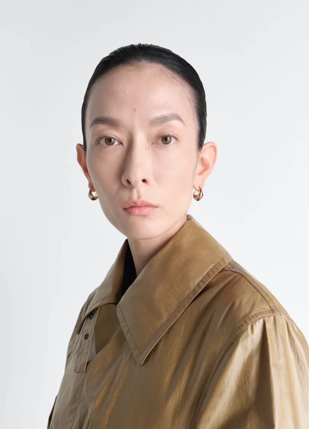 르메르 26ss CURVED MINI DROP 귀걸이/라이트 골드 상품이미지2