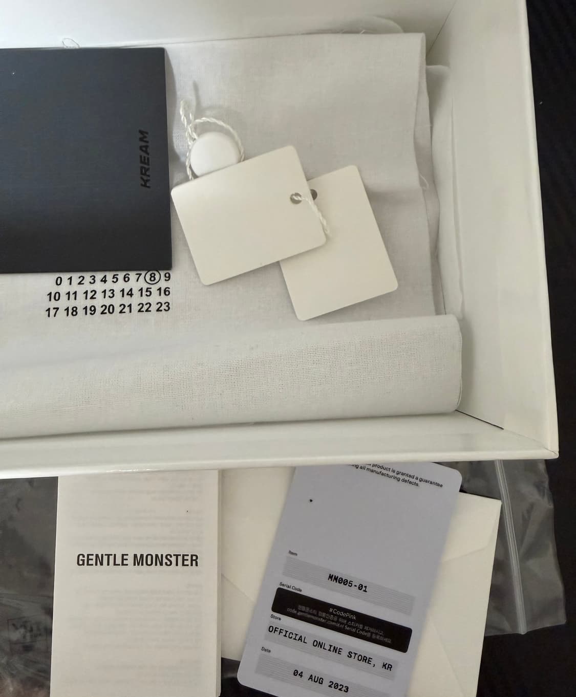 젠틀 몬스터 x 메종 마르지엘라 MM005 블랙 선글라스 상품이미지6