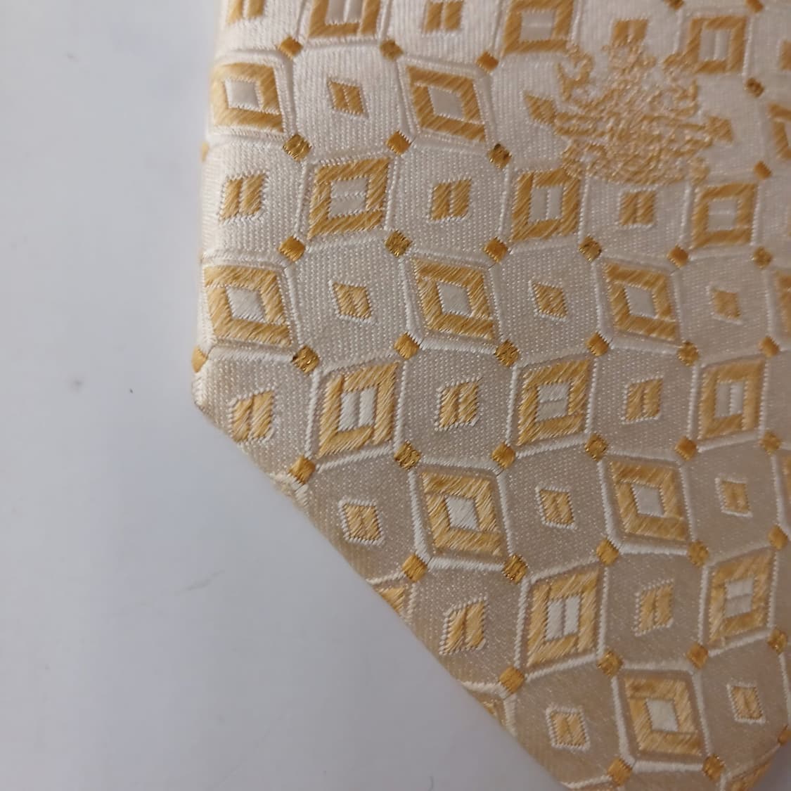 아쿠아스큐텀 실크 아이보리 자카드 넥타이 9.4cm A등급 A19302
 상품이미지10