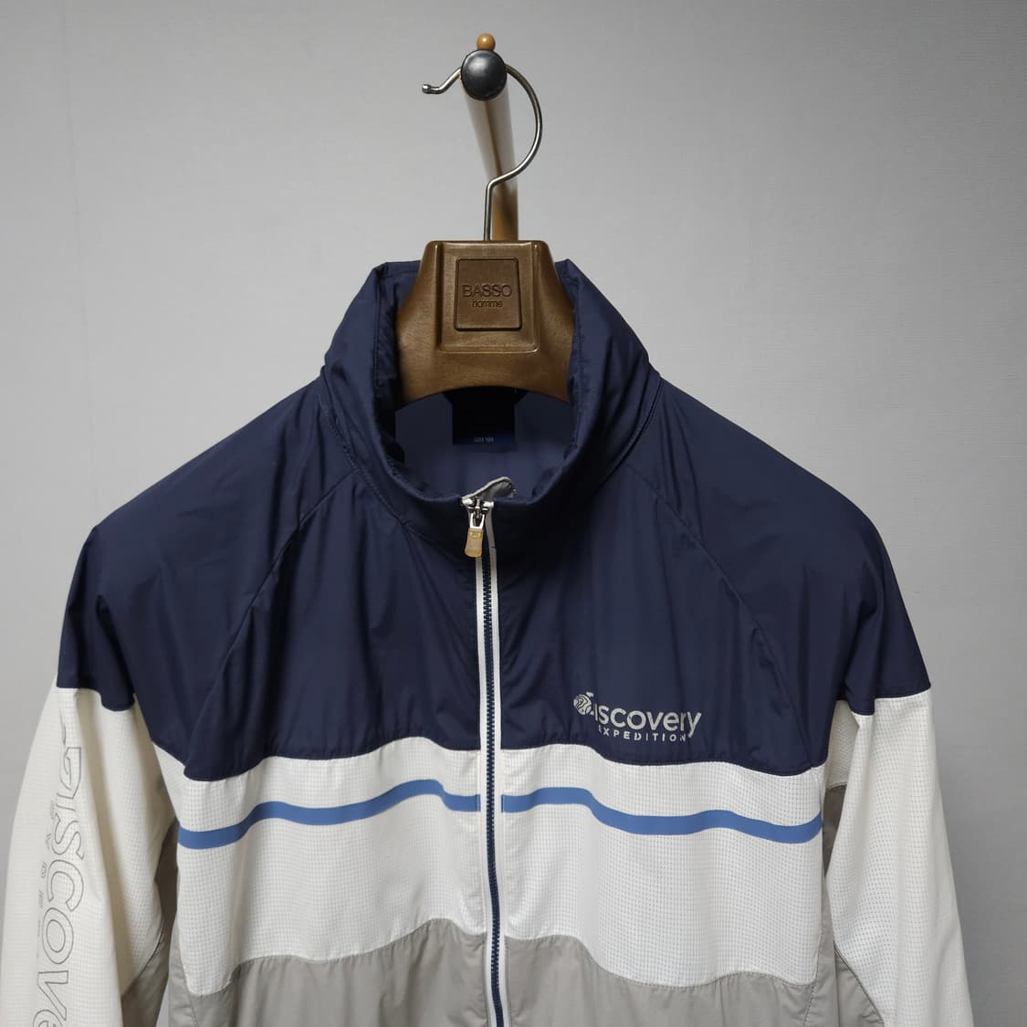 100 ) 디스커버리 남성 홑겹 바람막이 자켓 상품이미지2