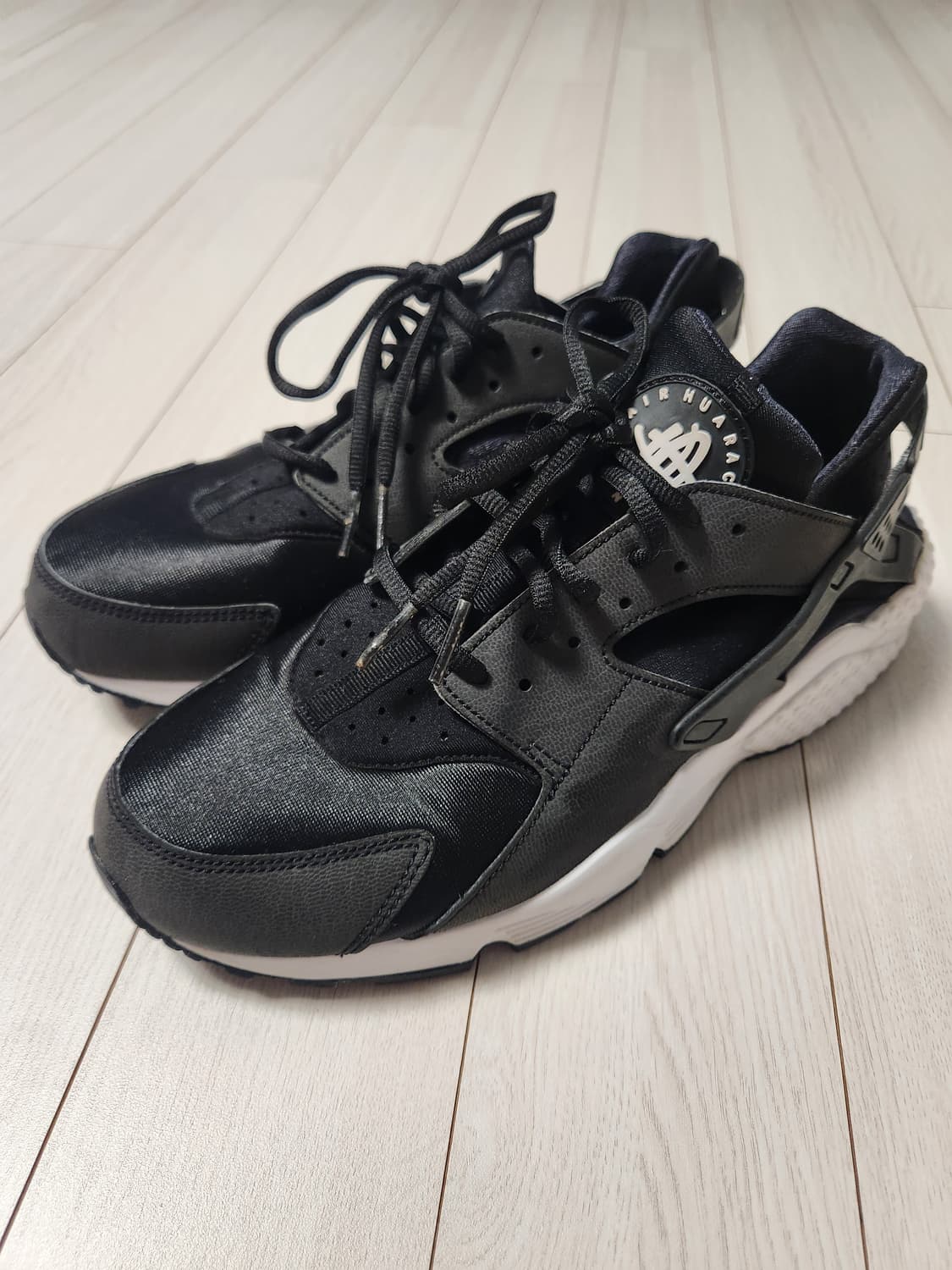 나이키 운동화 허라치 런 634835-006 사이즈280(270-275추 상품이미지1