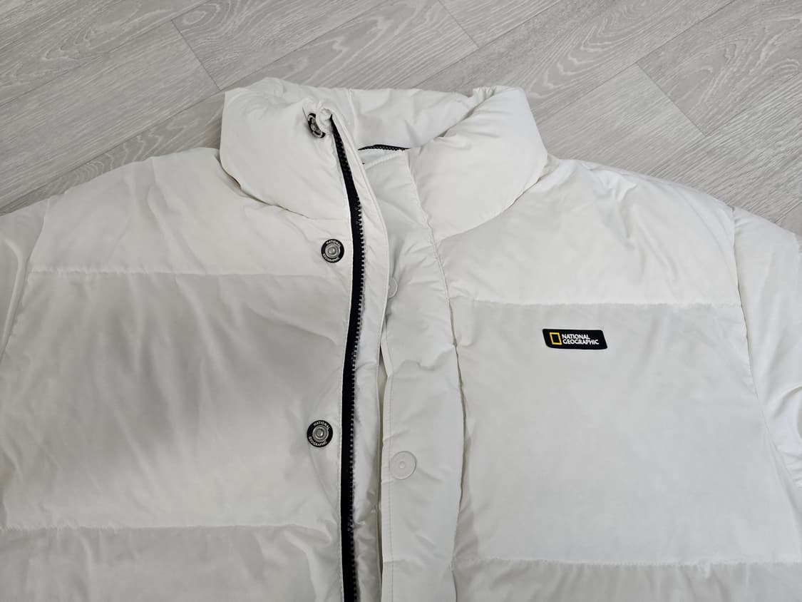새상품)내셔널지오그래픽 패딩 화이트색상(XL사이즈)팝니다 상품이미지2