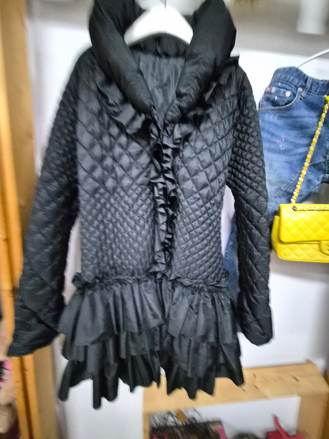 프릴 퀼팅 간절기패딩 상품이미지2