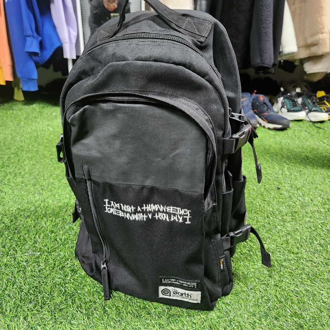the earth 스트릿 백팩 | 그래피티 레터링 포인트 상품이미지4