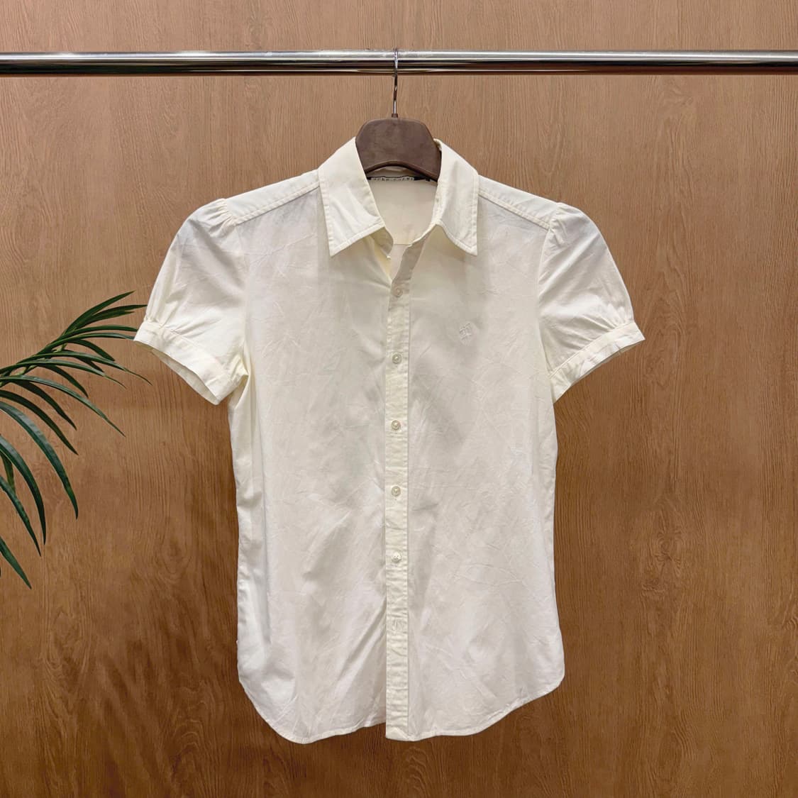 버버리 블랙 라벨 포켓 반팔 셔츠 로고 자수 롤업 슬리브 아이보리 상품이미지1