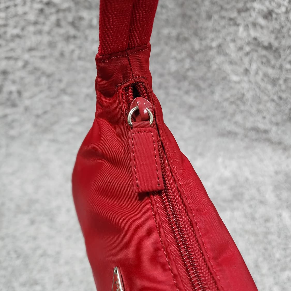 프라다 리나일론 미니 호보백 토트백 상품이미지5