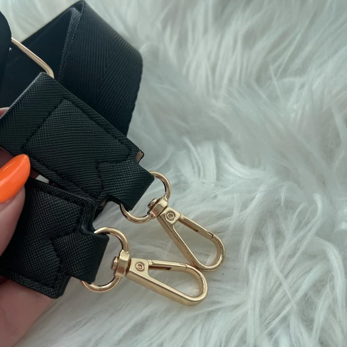 프라다 노벨티 3단 지퍼 파우치 미니 크로스백 상품이미지5