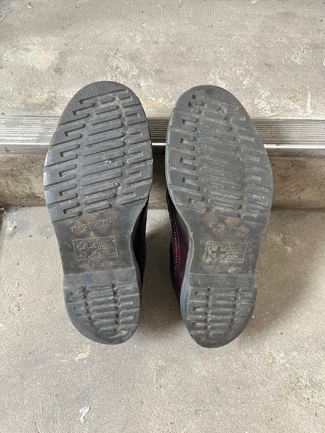 Dr.martens MIE 레드컬러 윙팁 상품이미지7