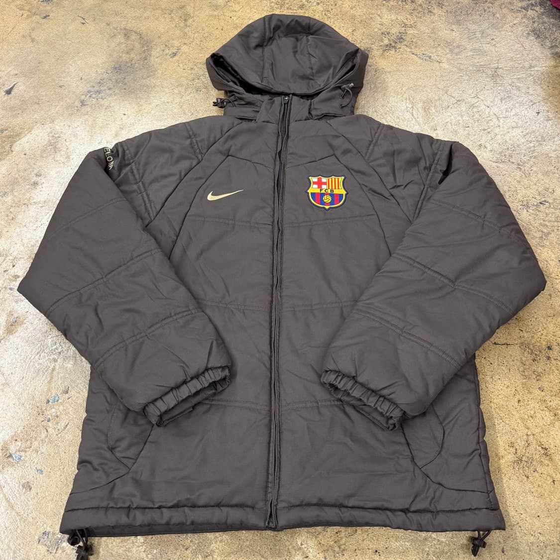 나이키 브라운 초코 바르셀로나 숏패딩  상품이미지2