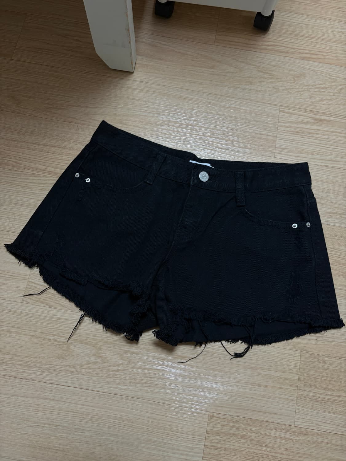 애즈온 솔리드 블랙 숏팬츠 상품이미지4