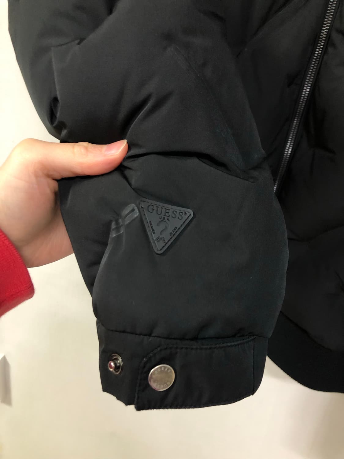 GUESS 게스 볼륨 후드 숏패딩 _ 블랙 105, XL 상품이미지4