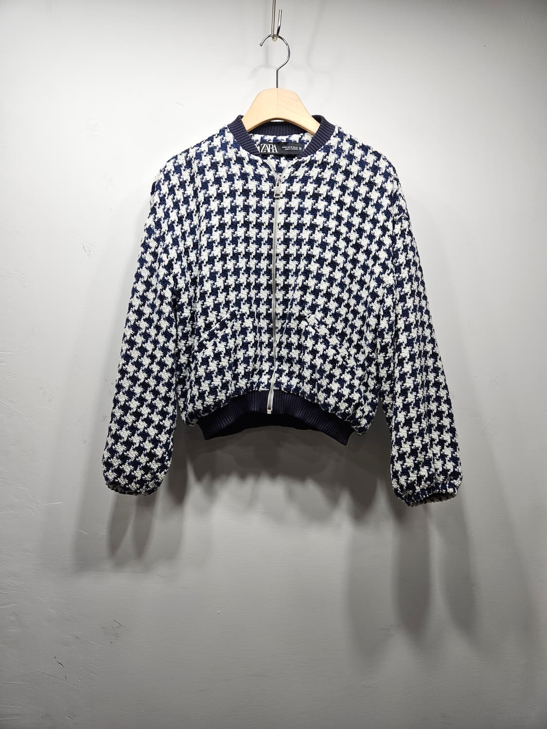 자라(ZARA) 하운드투스 스트럭처 봄버 자켓 xs 상품이미지1