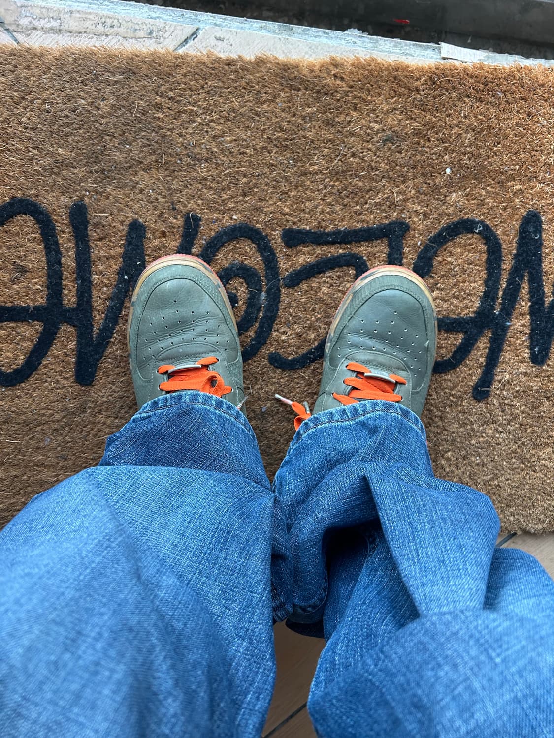 나이키 에어포스미드 오렌지 베를린 상품이미지8