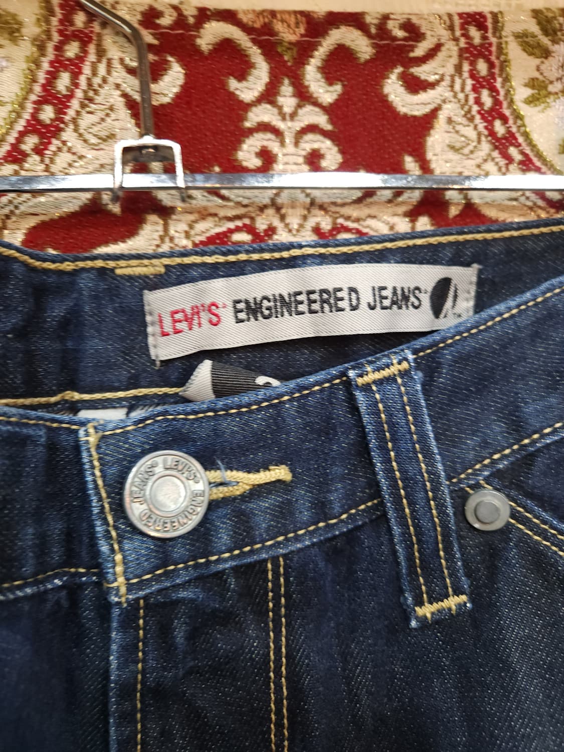 리바이스 00s 엔지니어드 데님팬츠 

 상품이미지2