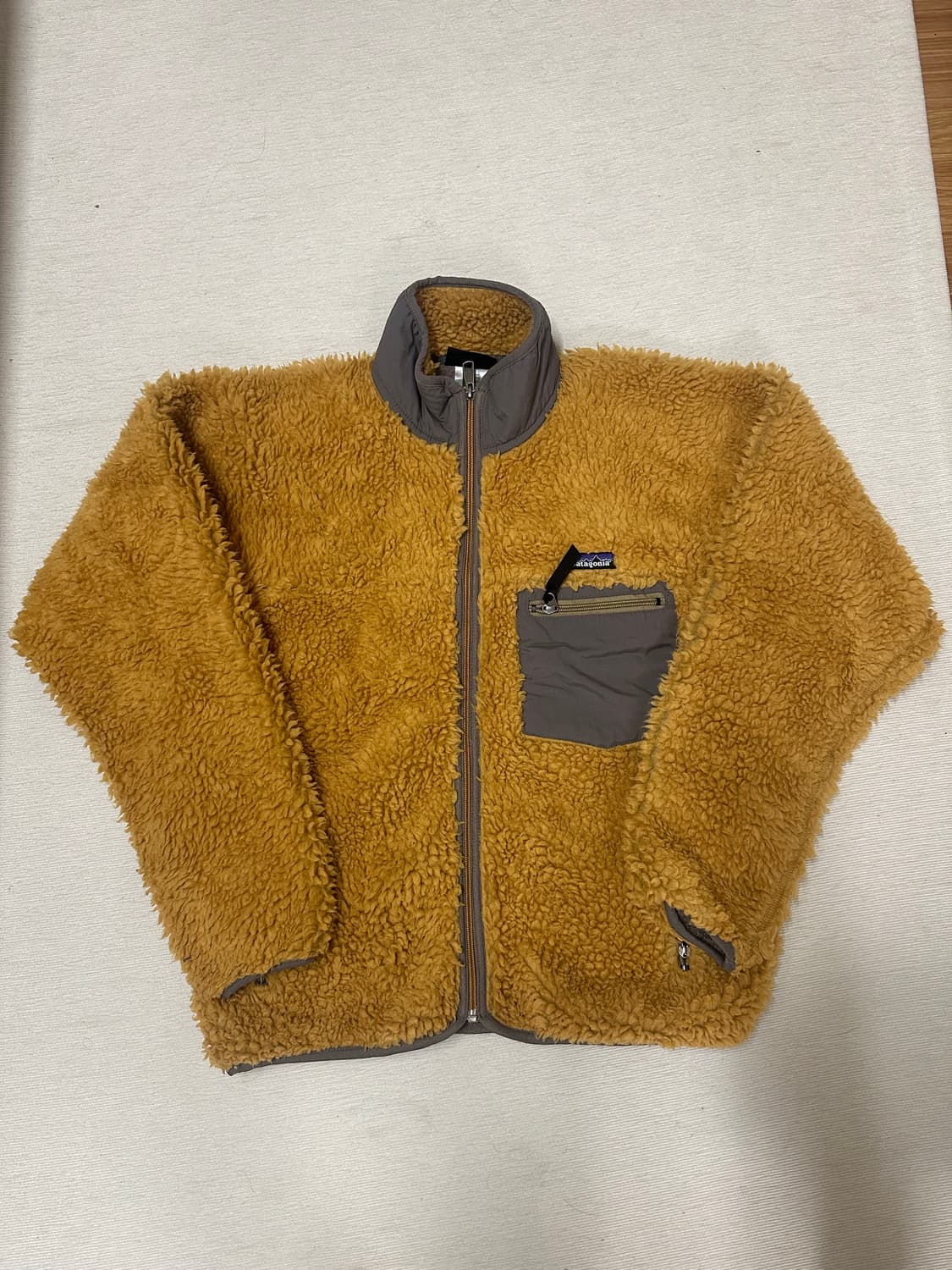 (S)파타고니아 빈티지 딥파일 골드 usa 상품이미지2