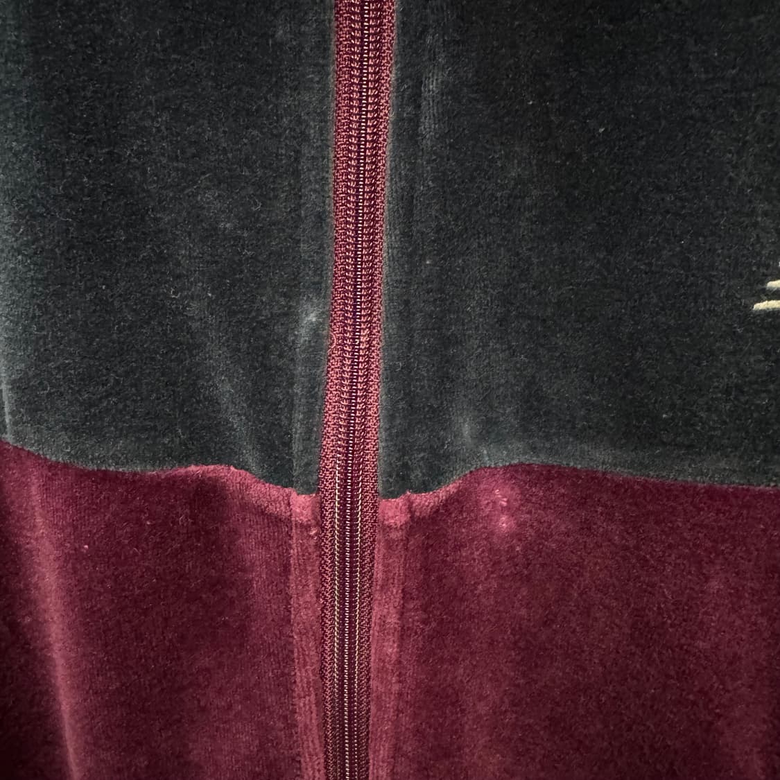 뉴발란스 아노락 벨벳 트랙 자켓 전면 로고 포인트 퍼플 네이비 상품이미지8