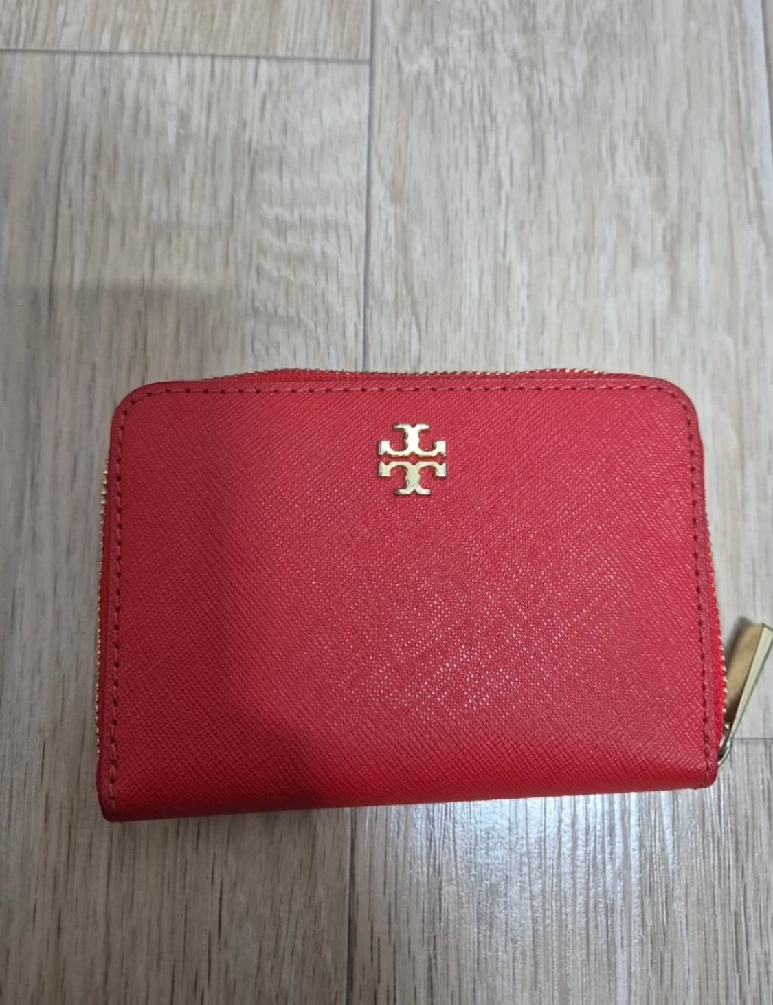 토리버치 레드 사피아노 반지갑 상품이미지1