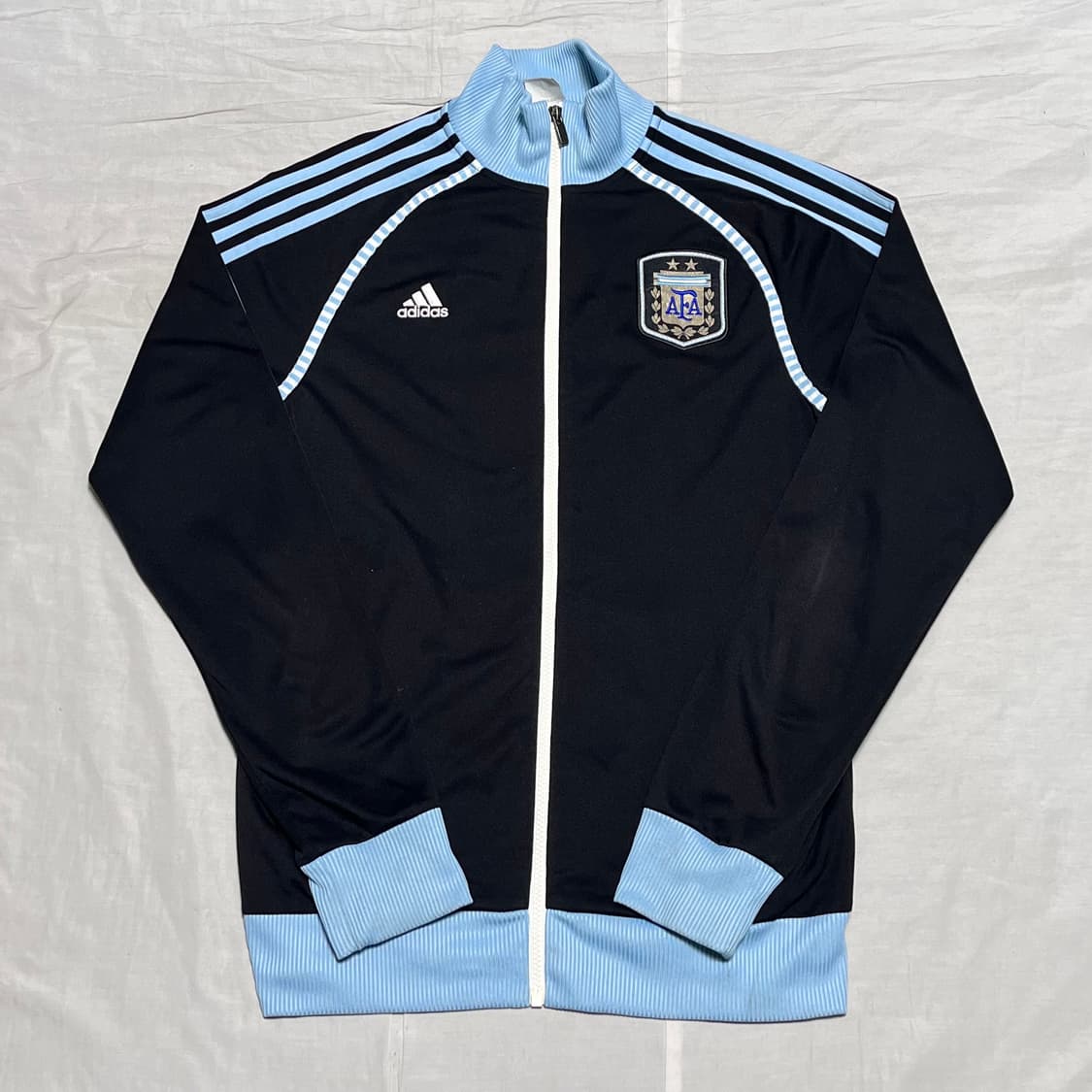 아디다스 삼선로고 백프린팅 아르헨티나 유니폼 트랙탑 상품이미지2