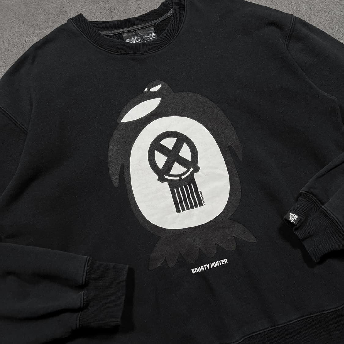 바운티 헌터 빅 프린팅 맨투맨 상품이미지1