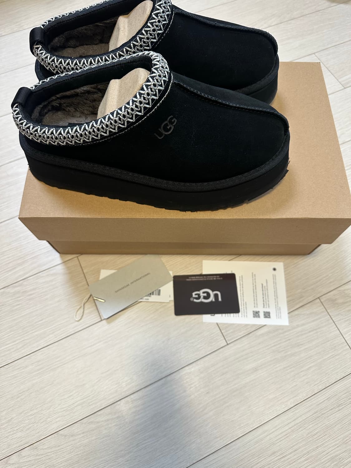 어그 타즈 슬리퍼 블랙 240 상품이미지6