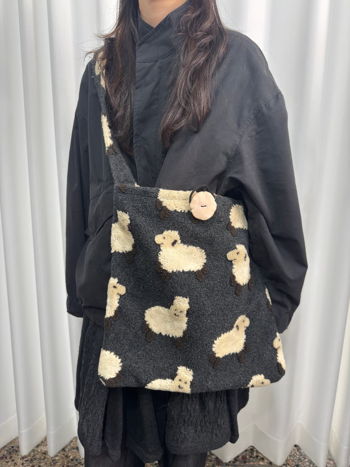 fleece sheep crossbag 상품이미지1