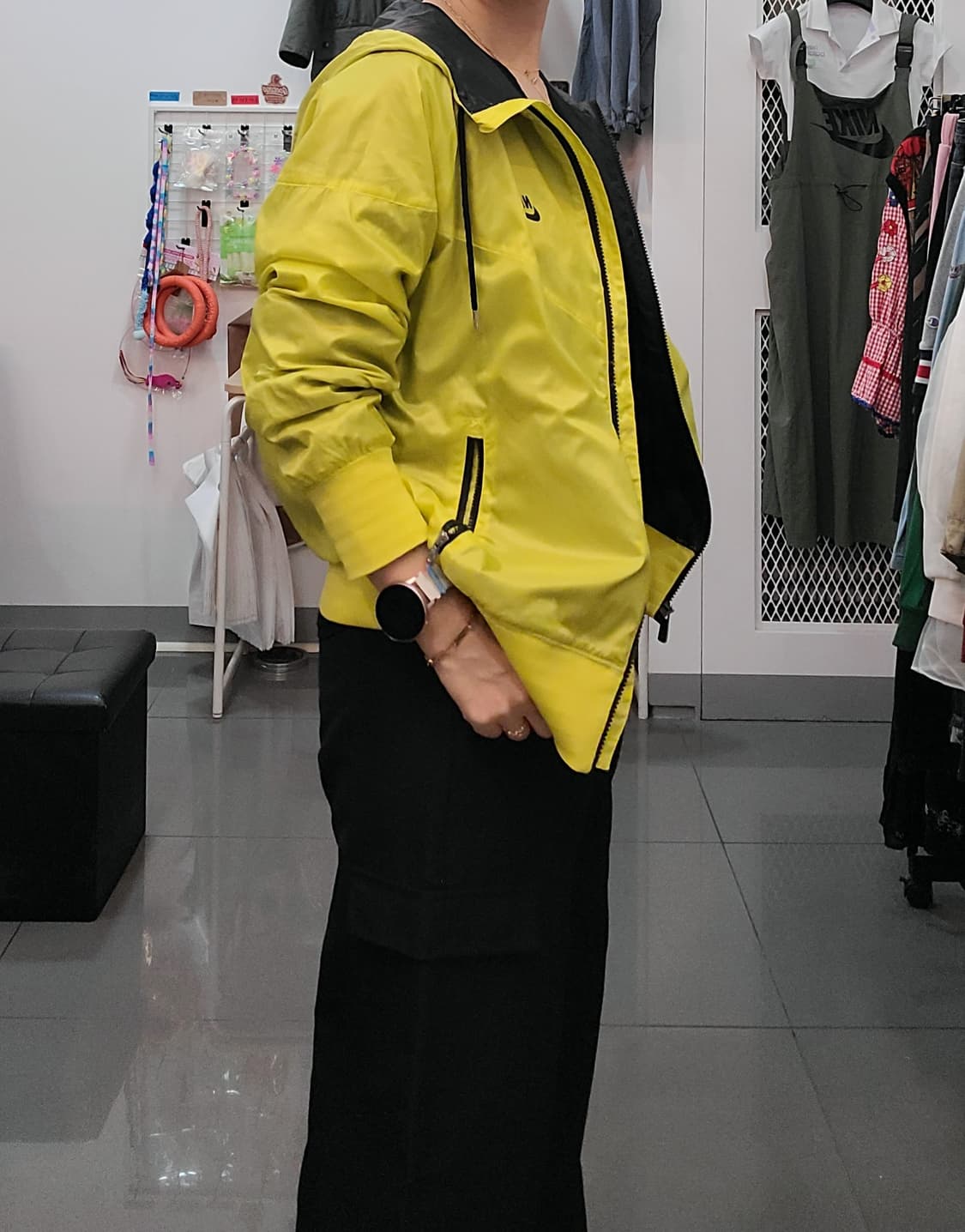 나이키 옐로우 바람막이 자켓  상품이미지4