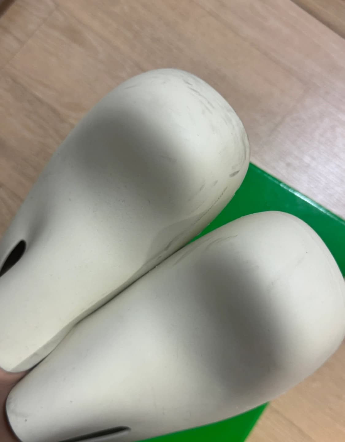 보테가 베네타 퍼들 셔링 러버 슬링백 샌들 상품이미지2