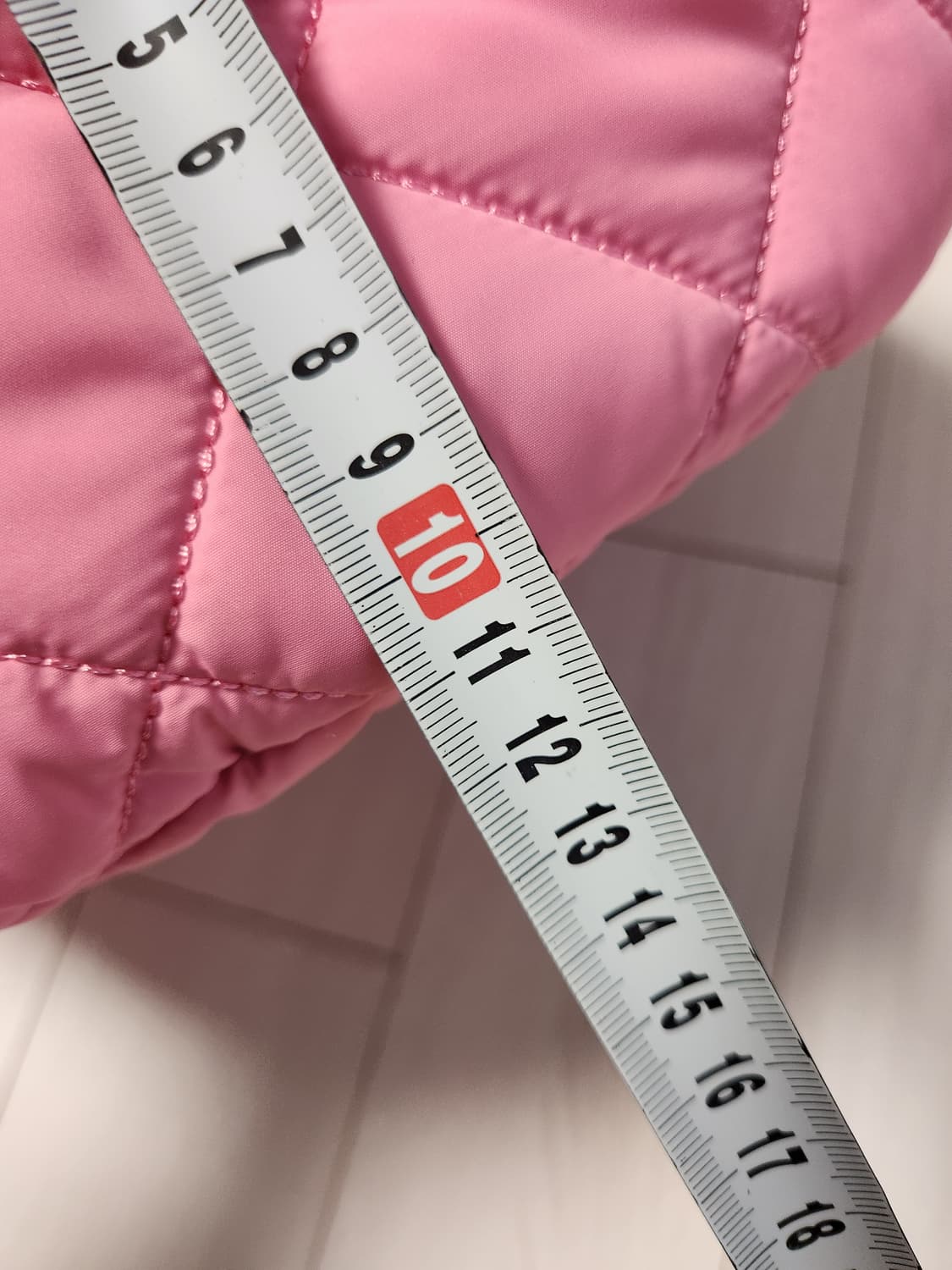 새상품급)MLB퀼팅 호보백 미디움 CLE (Pink)

여러 중고사이트에 상품이미지5