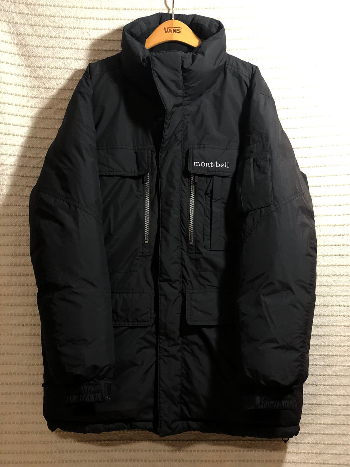 몽벨 빈티지 블랙 덕 다운 패딩 파카 상품이미지1