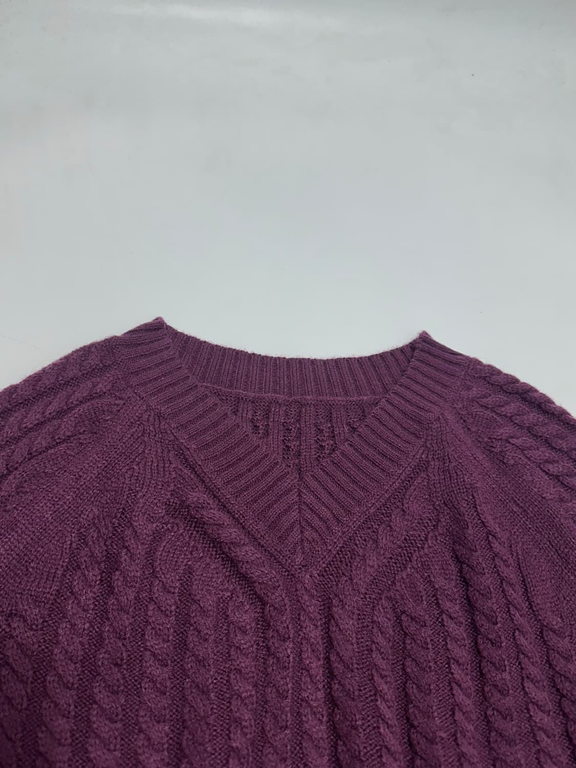 빈티지 브이넥 꽈배기 니트 상품이미지3