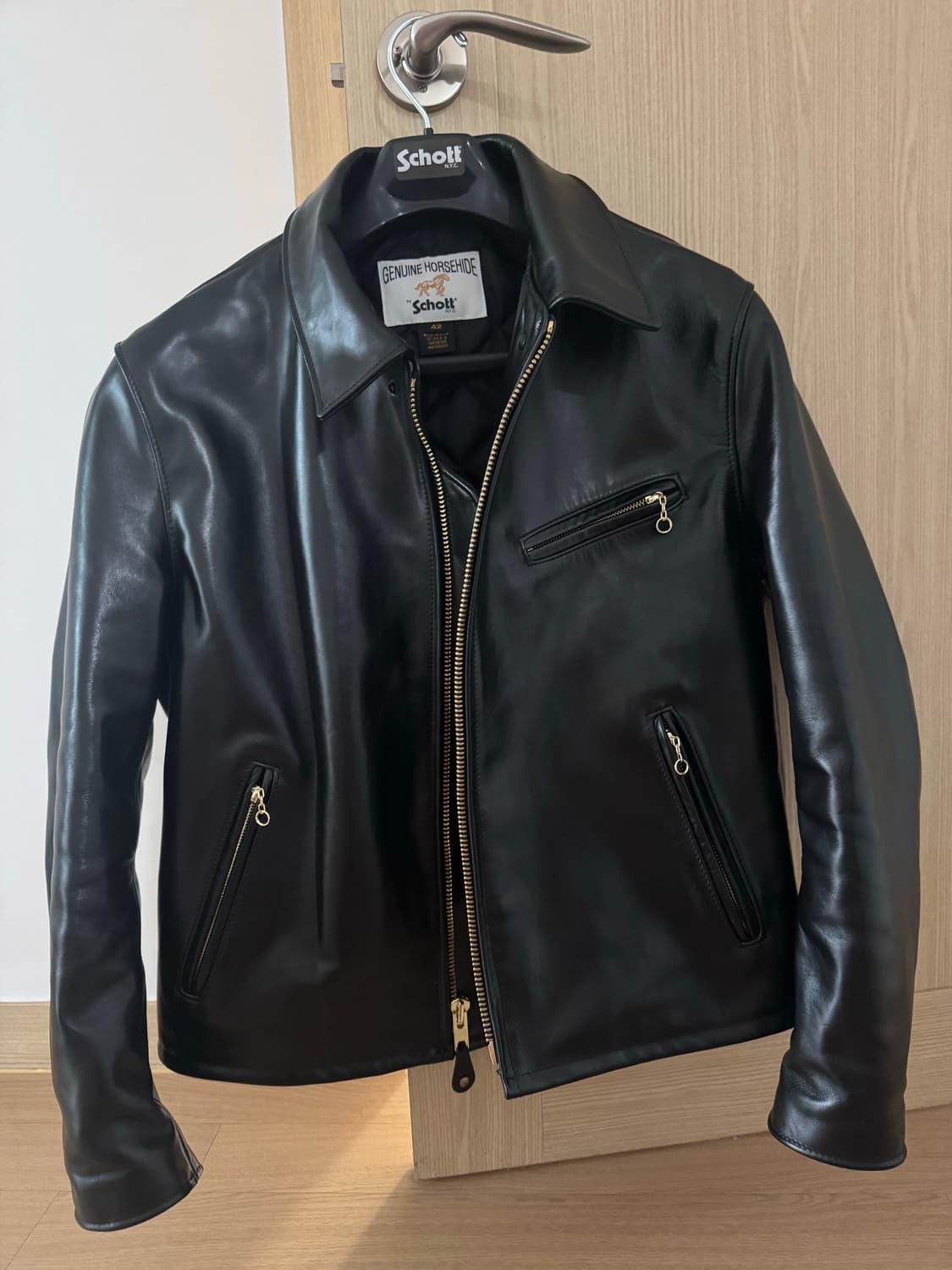 쇼트 689h 42size 새상품 팝니다. 상품이미지2