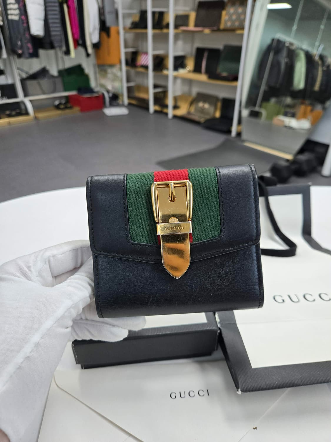 [A급컨디션]구찌 블랙 실비 반지갑 상품이미지1