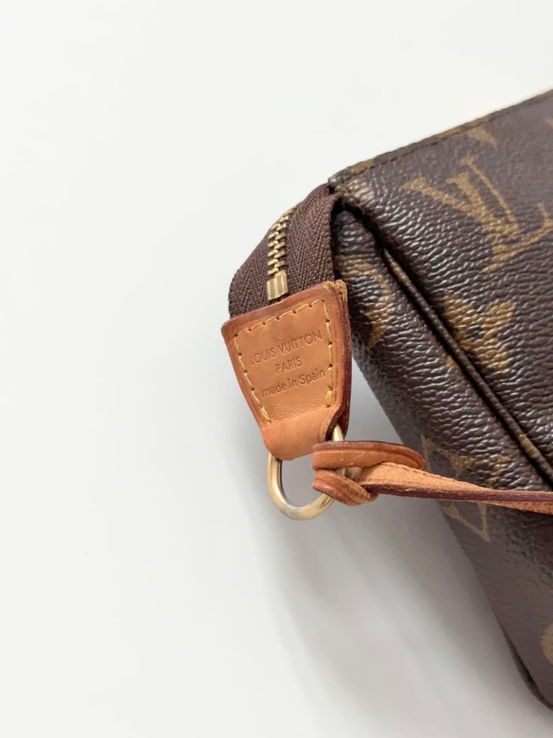루이비통 모노그램 포치백 악세수아 포쉐트 상품이미지7