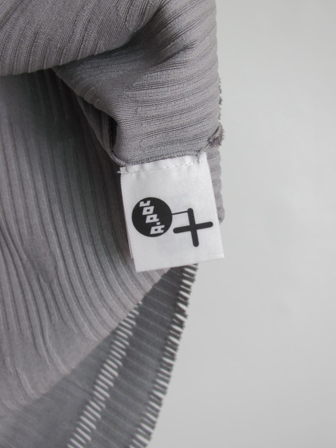 Pleats please lettering top 상품이미지7