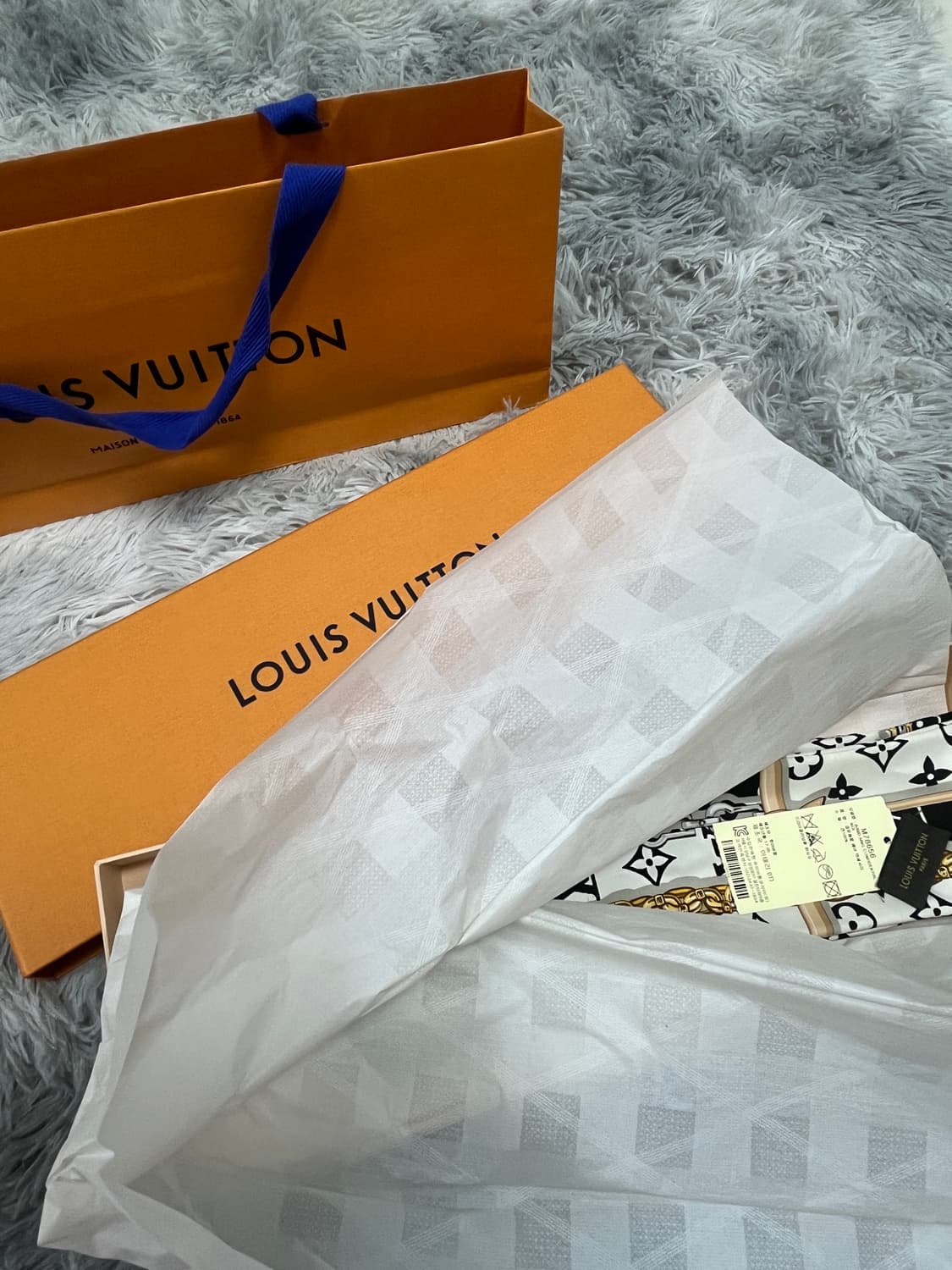 [새상품급/정품] 루이비통 모노그램 방도 스카프 상품이미지1
