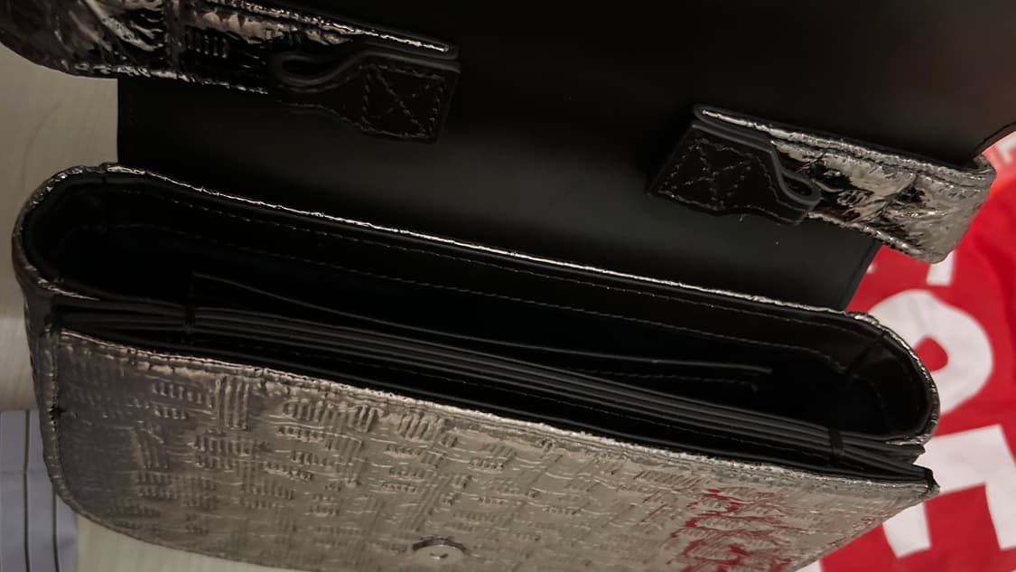 디젤 1DR 메탈릭 이펙트 숄더백  상품이미지5