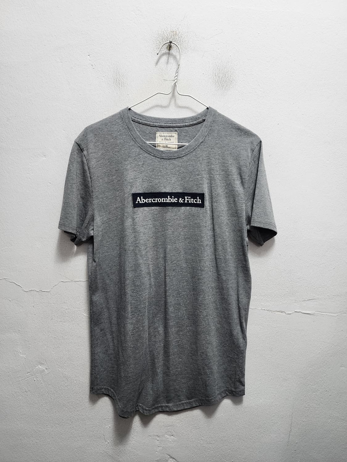 아베크롬비 박스로고 반팔티 상품이미지1