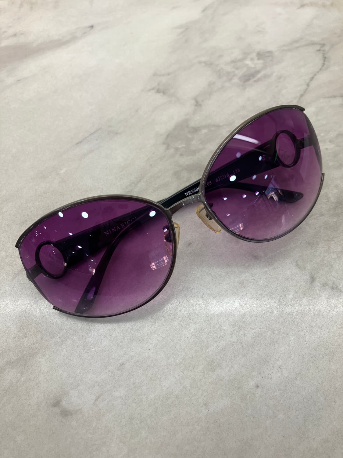 니나리치 NINA RICCI 커브드 선글라스(34g) 상품이미지1