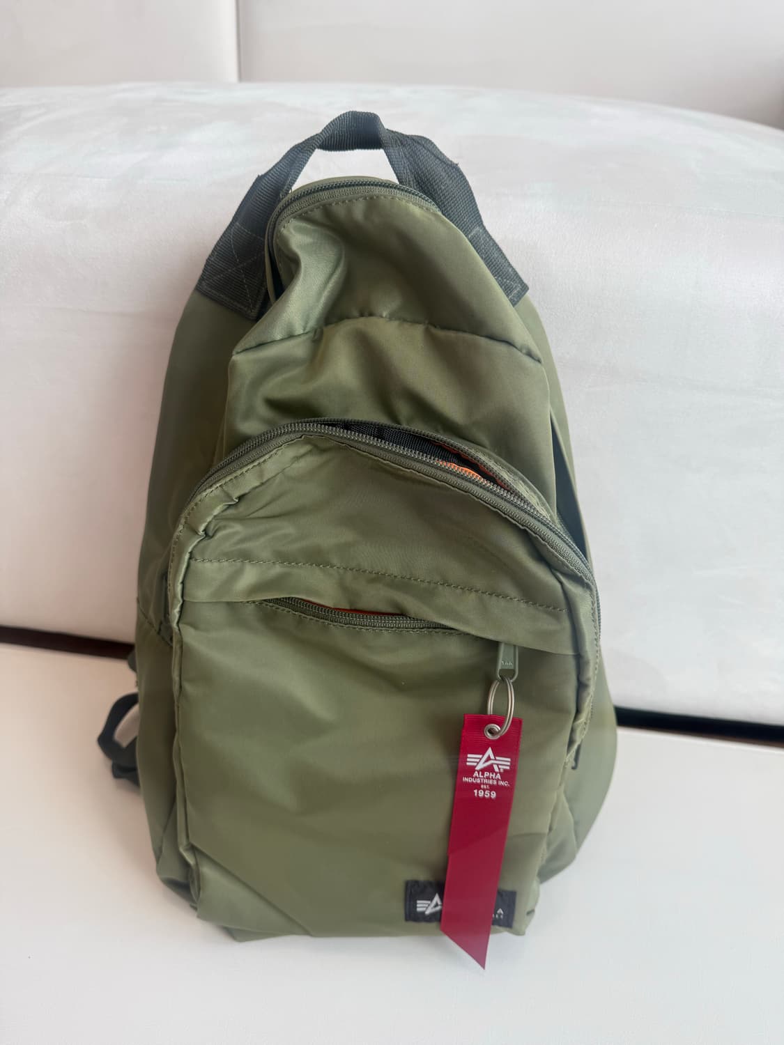 알파인더스트리 백팩 올리브 V.GREEN 상품이미지1