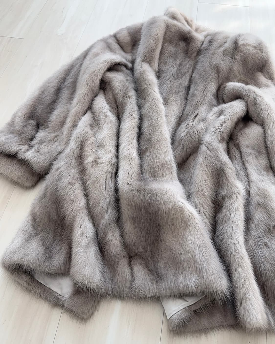 Saga fox mute sapphire mink fur jacket 상품이미지8