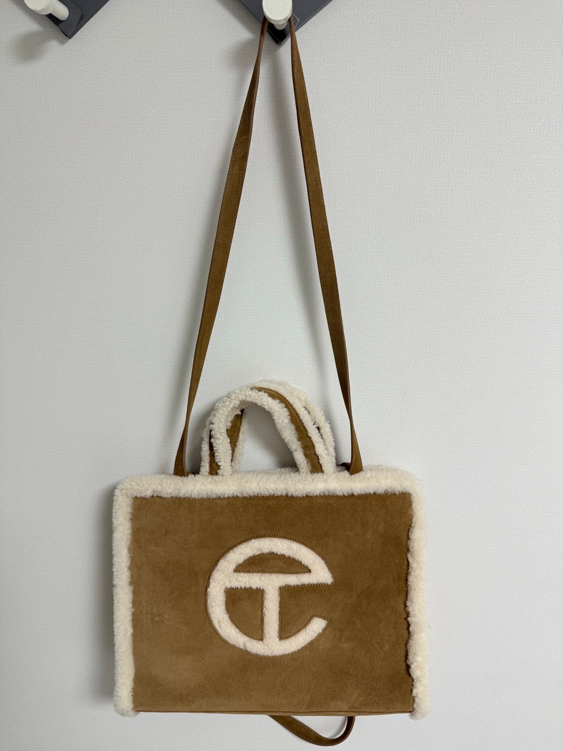 Ugg 어그 텔파 크로스백 상품이미지3