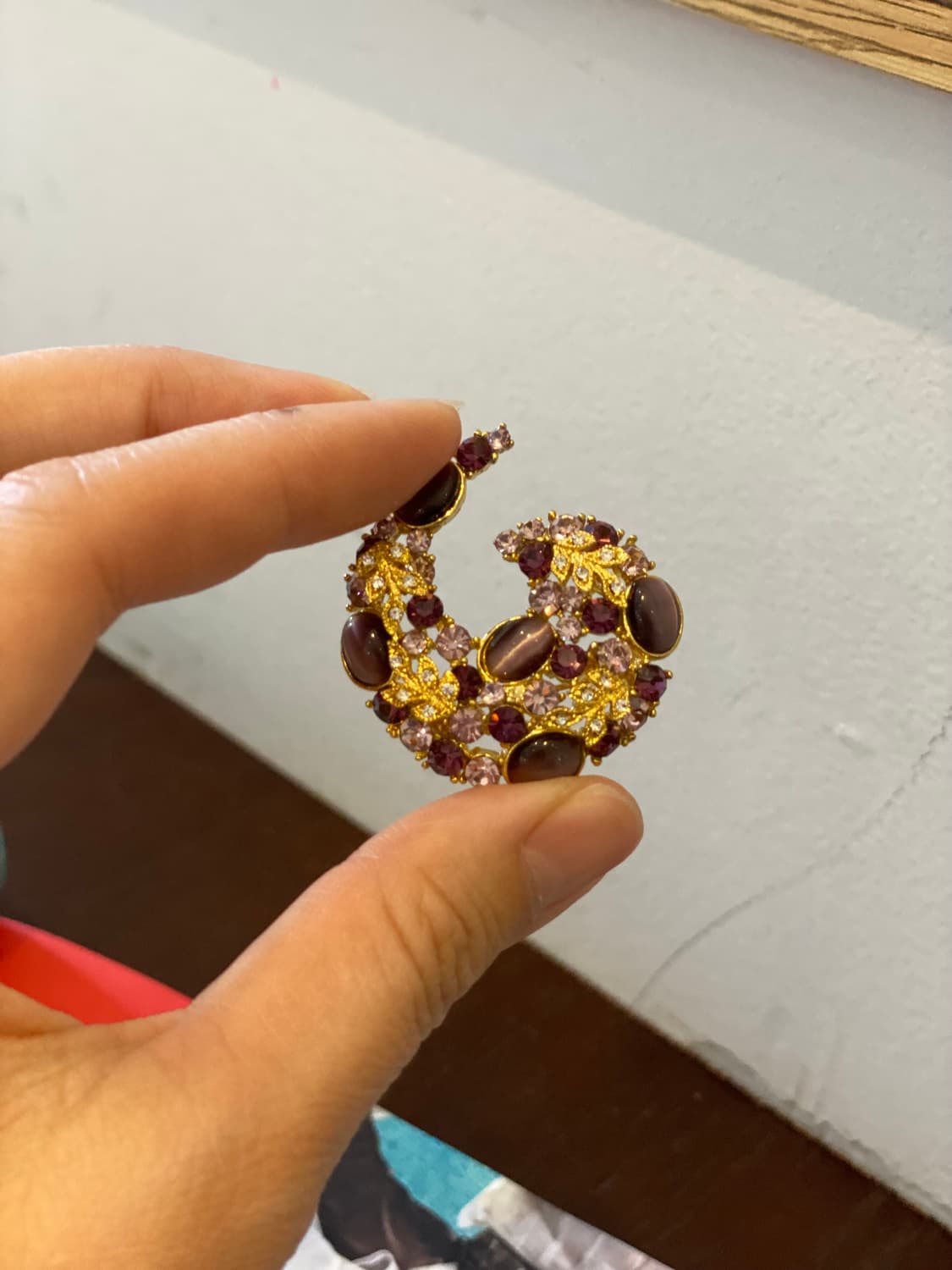 빈티지 퍼플 캣아이 브로치 상품이미지1