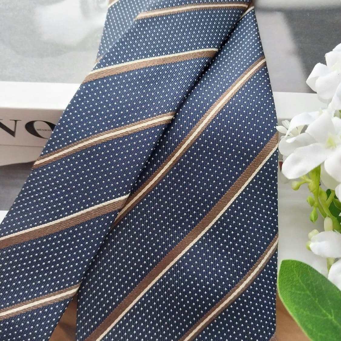 듀퐁 실크 네이비 스트라이프 넥타이 8.5cm A+등급 K1575
 상품이미지4